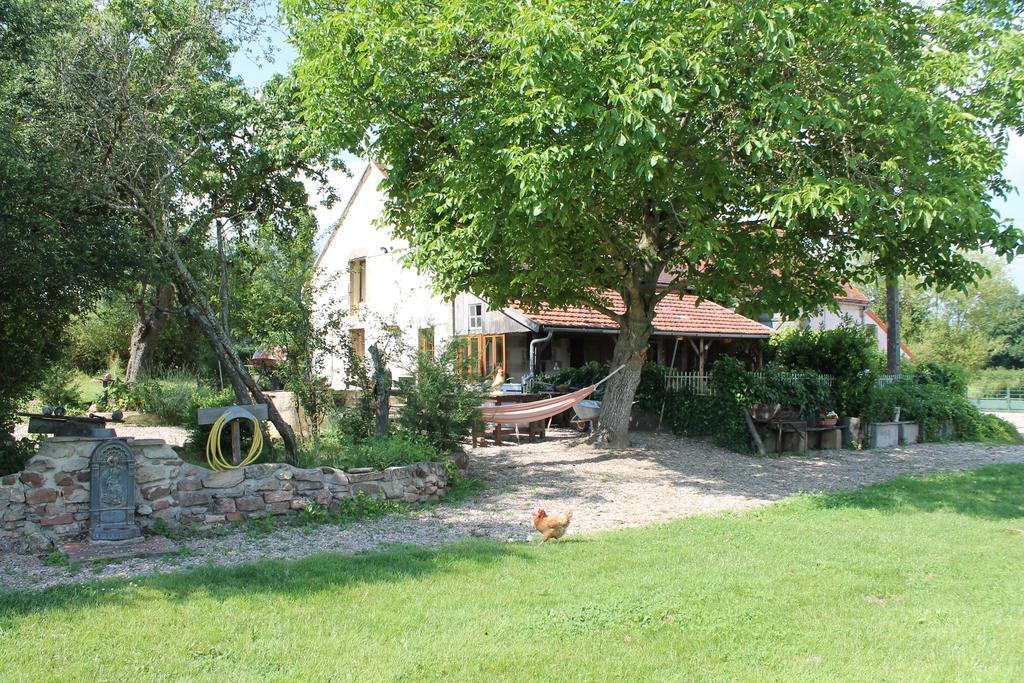 Le Bon Coeur Bed and Breakfast Ygrande Habitación foto